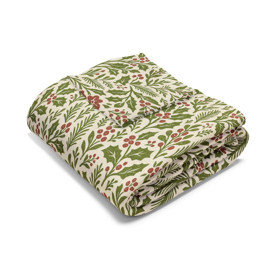 Cozy Arctic Fleece Blanket with Floral Pattern